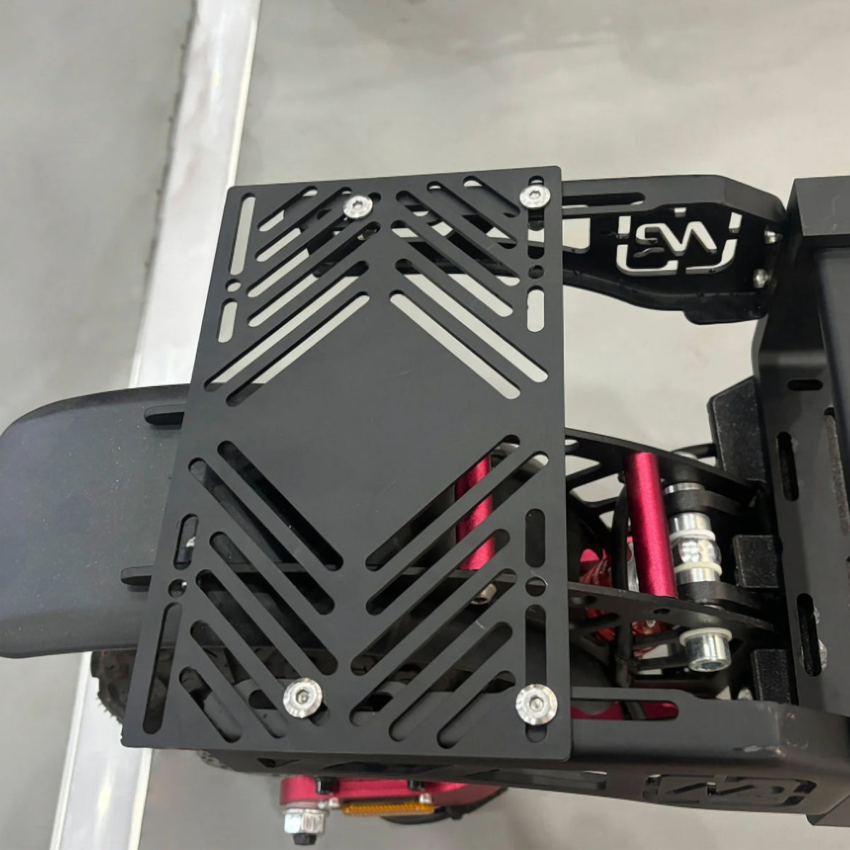 NANROBOT adjustable trunk bracket
