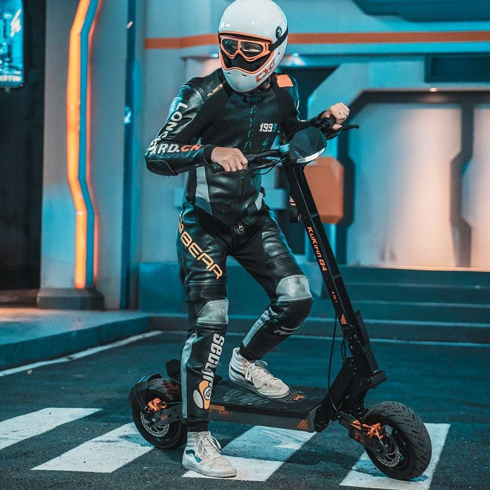 KuKirin G4 Electric Scooter main image man riding front lamp headlight on