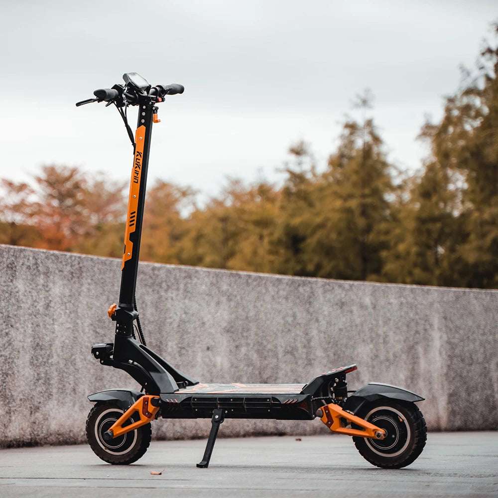KuKirin G3 Pro Electric Scooter main image luxury scooter image on road