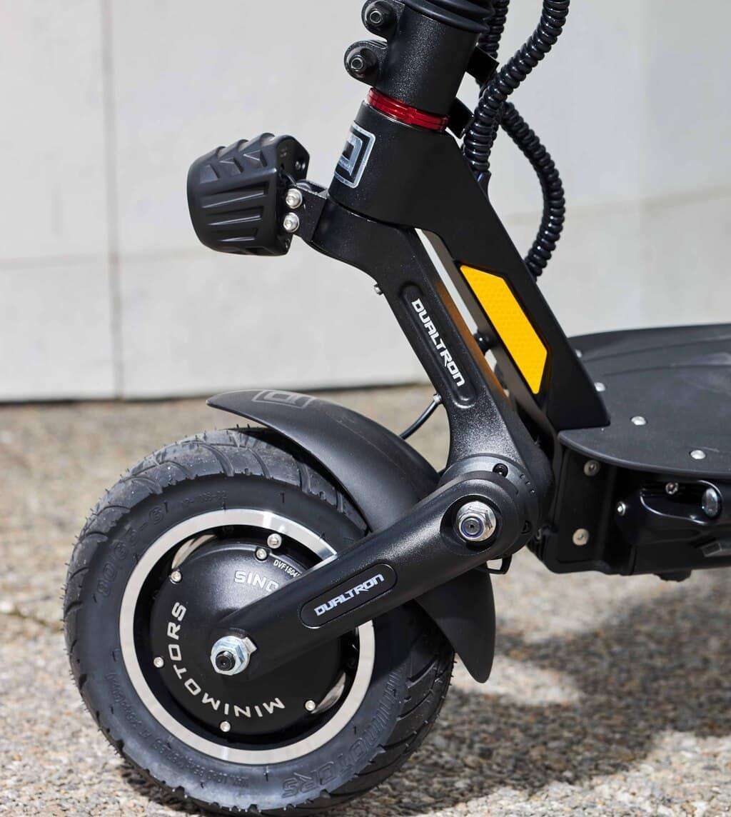 Dualtron Victor Luxury Plus Electric Scooter 60V 28Ah 30AH EY4 2025 Samsung front wheel