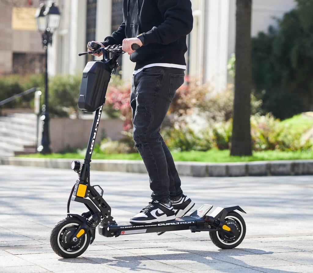 Dualtron mini special Electric Scooter NEW EY3 1450w engine 21ah battery